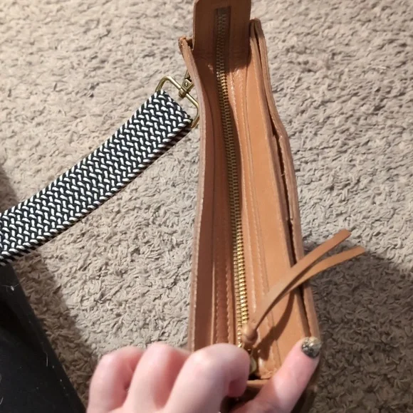 Madewell Crossbody Purse - Picture 3 of 7